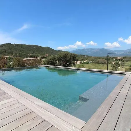 Porra Avec Piscine 8 Pers Vue Montagne * بورتو فيكشْيو
